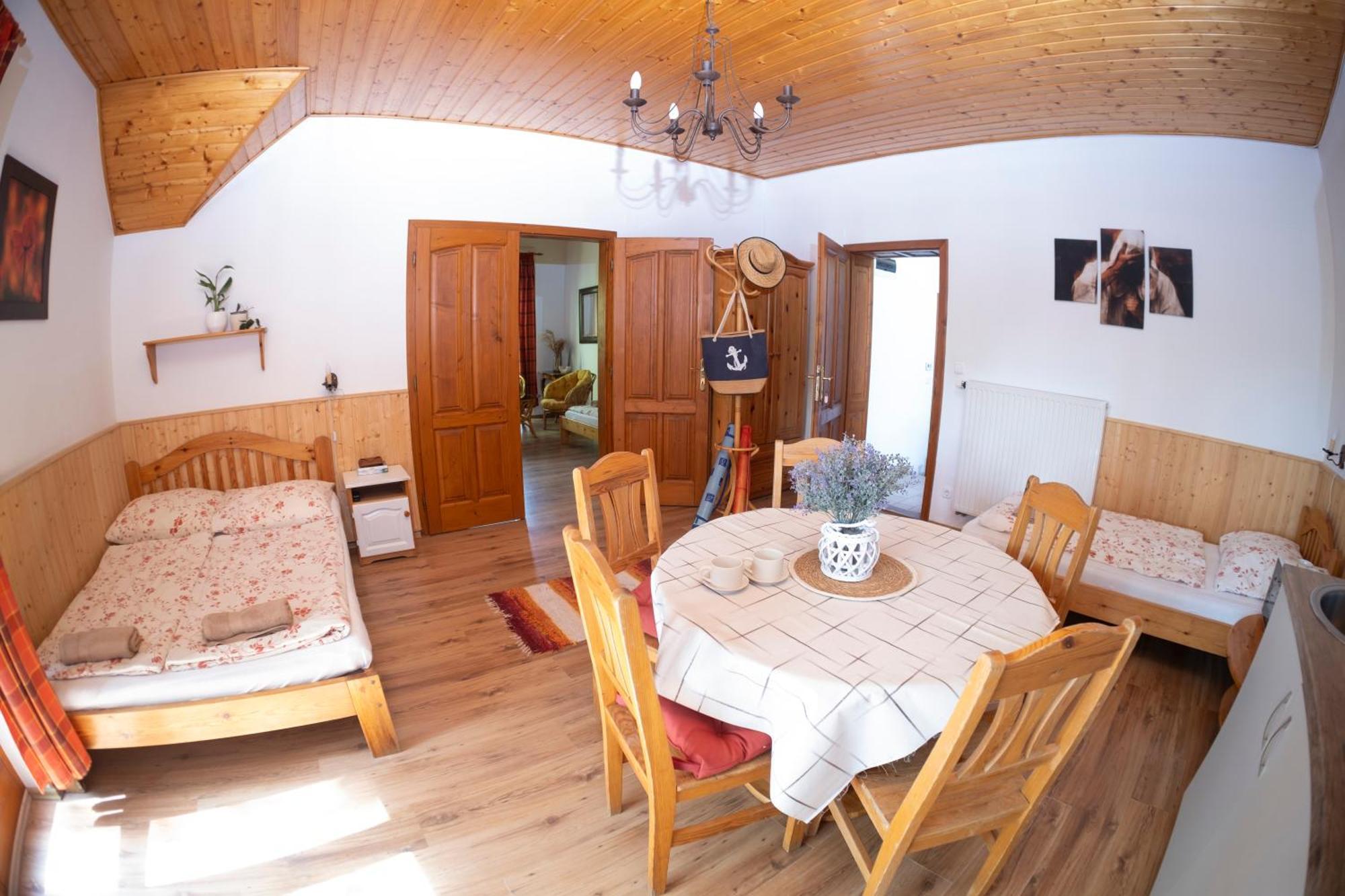 Vicze Apartmanhaz Шиофок Номер фото