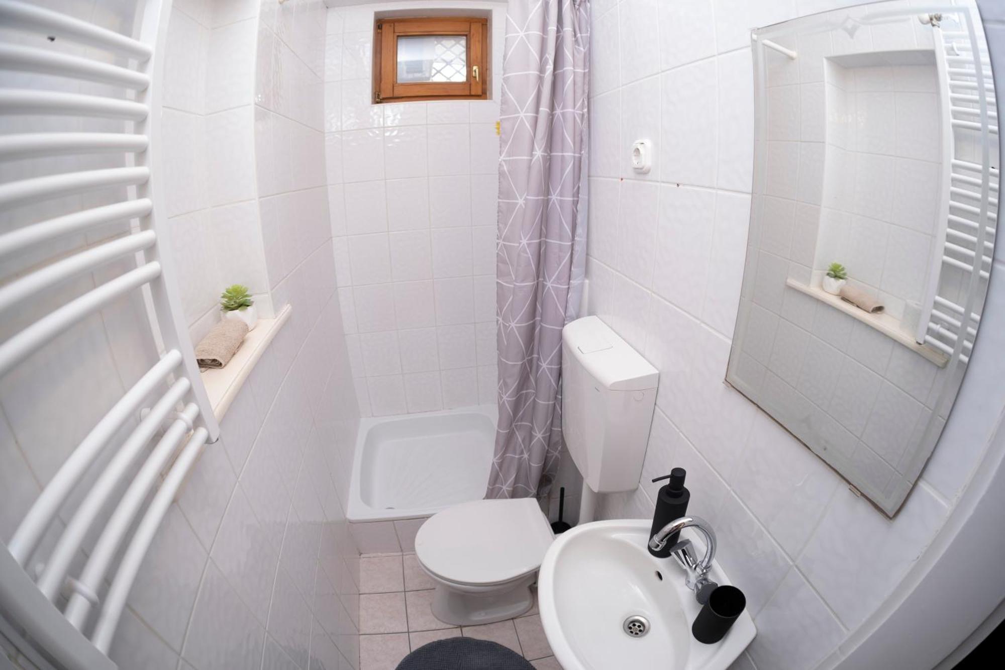 Vicze Apartmanhaz Шиофок Номер фото